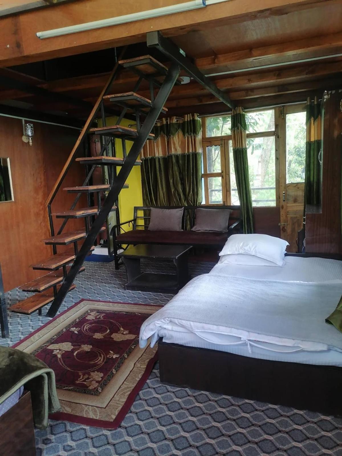 נגאקוט Jungle Crown Organic Homestay מראה חיצוני תמונה