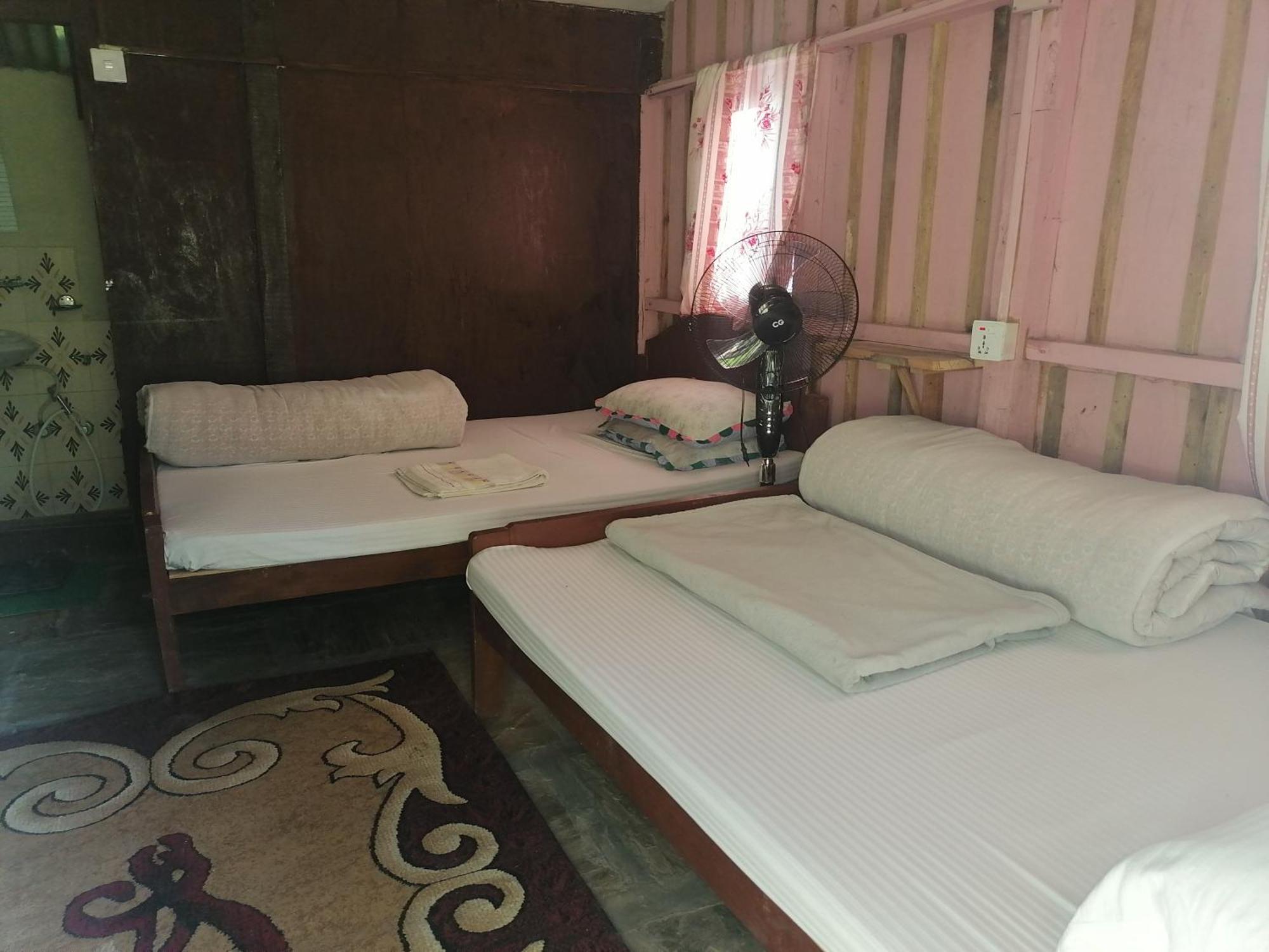 נגאקוט Jungle Crown Organic Homestay חדר תמונה